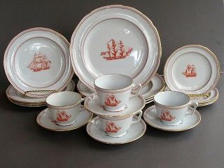 Spode Trade Winds Red (gold Trim) Eight 5 - Piece Settings 40pcs.  1st Quality