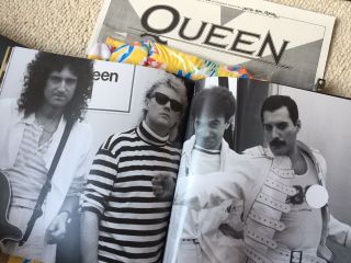Queen ‎– Live Wembley Magic Tour Roadie Cube CD DVD Deluxe Edition Boxset Rare 9