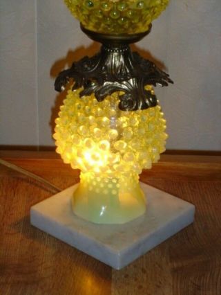 FENTON VASELINE HOBNAIL OPALESCENT GLASS LAMP W/LIGHTING IN THE SHADE & BASE. 6