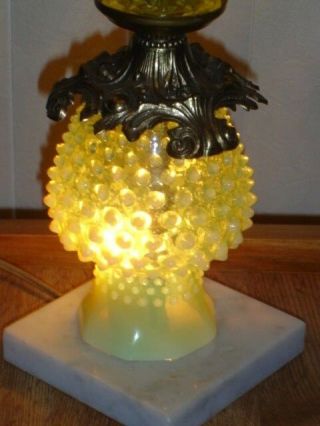 FENTON VASELINE HOBNAIL OPALESCENT GLASS LAMP W/LIGHTING IN THE SHADE & BASE. 8
