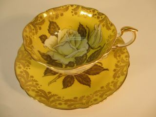 Vintage Paragon Tea Cup Saucer - H.  M.  The Queen/h.  M.  Queen Mary - Yellow W/rose