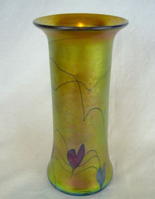 Lundberg Studios Art Glass Vase Red Heart & Vine Valentine
