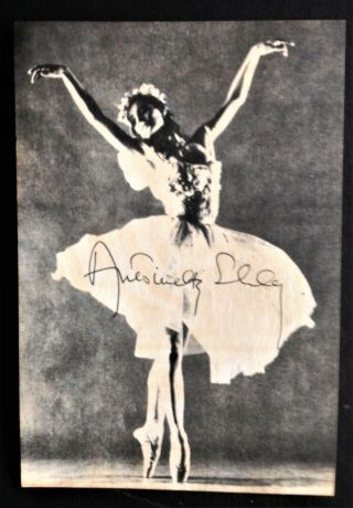 Signed By Antoinette Sibley.  Rare Vintage Photograph Card.  The Royal Ballet.