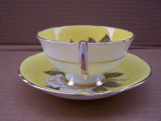 Paragon White Large Cabbage Rose Yellow Teacup Tea Cup Saucer double warrant 5