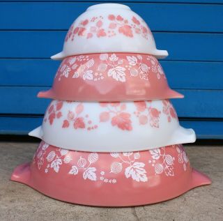 Vintage Set Of 4 Pyrex Pink Gooseberry Cinderella Nesting Bowls