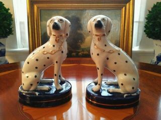 Rare Pair Classic English Porcelain Staffordshire Dalmatian Figurine Mantle Dog