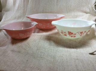 Pyrex Pink Gooseberry - Cinderella 3 Pc.  Mixing Bowls,  4.  5 Qt,  2.  5 Qt.  & 1.  5 Qt