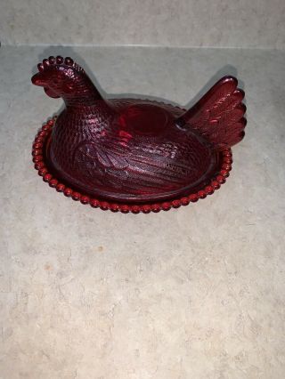 Vintage Indiana Glass Cranberry Hen Chicken On Nest.