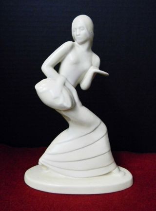 Rare Cowan Art Deco 8.  5 " Lady With Basket Figurine Matte White/ Ivory Glaze,  Exc