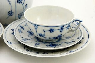 Stunning 7 Pc Royal Copenhagen Blue Fluted Plain Coffee Pot & Trio Tea Set