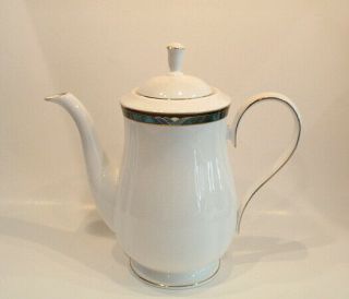 Lenox China Kelly Gold Coffee Pot & Lid 6 Cup
