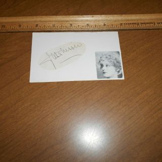 Greta Nissen Was An Actress Hand Signed 3 X 1.  5 Album Page On Card