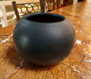 Marblehead Pottery Matte Blue Bulbous Art Pottery Vase