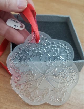 2002 Lalique Frosted Crystal Christmas Noel Ombelles Ornament Signed Nib