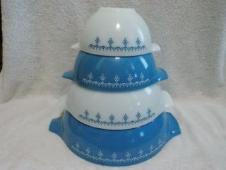 4 Pc Set Pyrex Blue Garland Snowflake Cinderella Mixing Bowls