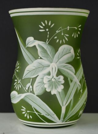 Thomas Webb Cameo Green Citron Floral Vase