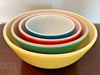 Vintage Pyrex 1940s Primary Colors Nesting Mixing Bowls Set