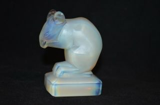 Vintage Sabino Glass Made In France Art Deco Opalescent Mouse 3 " Tall Hood Art
