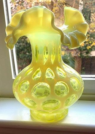Fenton Art Glass Vaseline Opalescent Coin Dot Spot Ruffled Vase Usa
