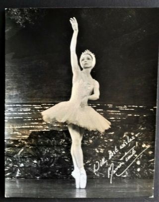 Marion Tait.  Signed Photograph.  The Royal Ballet.  Leslie Spatt.