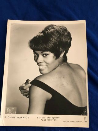 Autographed Dionne Warwick Photo,  Theme From Valley Of The Dolls 1967 Singer
