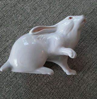 HEREND Hand Painted Vintage White Bunny Rabbit Figurine One Front Paw Foot Up 2