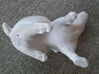 HEREND Hand Painted Vintage White Bunny Rabbit Figurine One Front Paw Foot Up 3