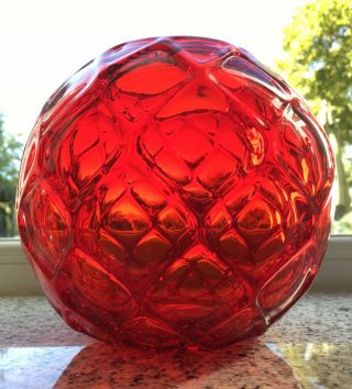 Gorgeous Thomas Webb Art & Crafts Ruby Red Honeycomb Glass Vase Signed 3