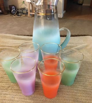 West Virginia Glass Co.  Frosted Lemonade Pitcher With 6 Glasses.  Condit
