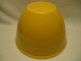Vintage Fiesta Yellow Mixing Bowl (6) Homer Laughlin Vgc