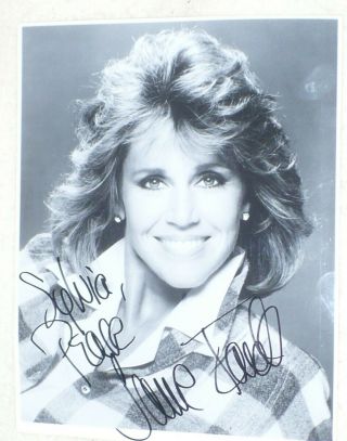 8x10 B&w Signed Photo Of Well Known Movie Actress Jane Fonda