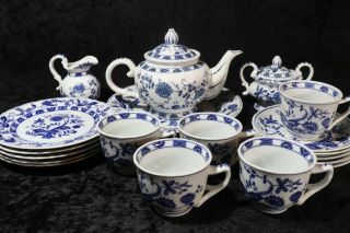 Seymour Mann - Vienna Woods Blue Onion Teapot Creamer Sugar Plates Service For 5