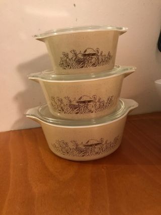 Vintage Pyrex Forest Fancies Mushroom Casserole Dishes With Lids Set Of 3.