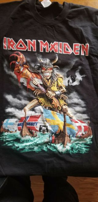 Iron Maiden 2010 The Final Frontier World Tour T - Shirt Size Lg