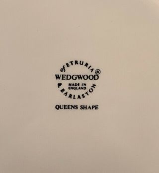 10 Wedgwood of Etruria & Barlatson - ”Queens Shape” - Flat Rim Soup Bowls - 8.  25 