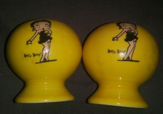 Vintage Fiesta Ware Betty Boop Salt And Pepper Shakers Hard to Find 3