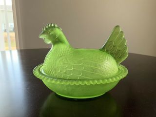 Vintage Frosted Lime Green Indiana Hen On Nest Candy Dish Frost Glass