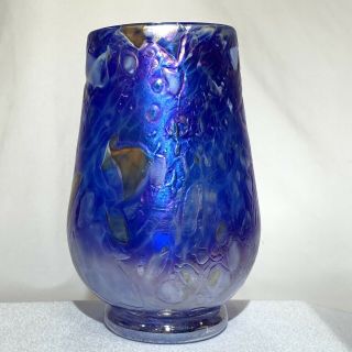 Signed Tracy Weisel Hand Blown Blue Metallic Iridescent Art Glass Swirled Vase