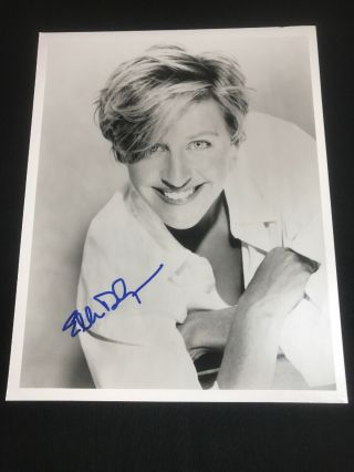 Ellen Degeneres Hand Signed 8x10 Photo Autograph Auto