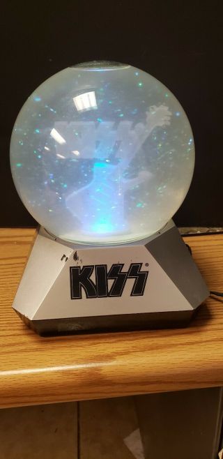 Kiss Motorized Glitter Globe - Vintage 2003 - Spencer ' s Exclusive 3