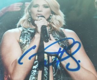Country music artist Carrie Underwood SIGNED AUTOGRAPHED 8x10 PHOTO w/COA 2