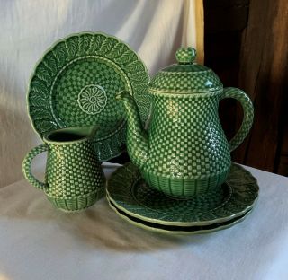 Bordallo Pinheiro Basketweave - Green 5 Piece Set.  Coffee Pot,  Creamer,  3 Plates.