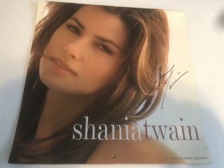 Shania Twain Autograph — Signed 2000 Calendar