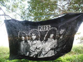Kiss Guitar Hard Rock Poster Print Wall Art Cloth Black Fabric Flag Vintage 1980
