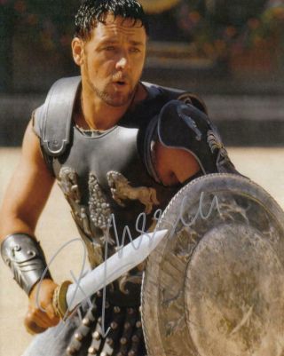 Russell Crowe Maximus,  Gladiator Signed Autograph 8x10 Photo
