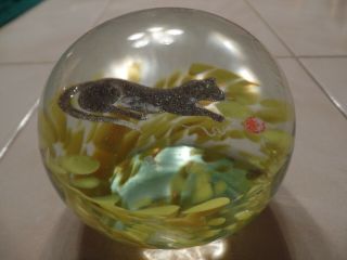 Studio Art Glass Paperweight Signed Cat And Ball Of Yarn