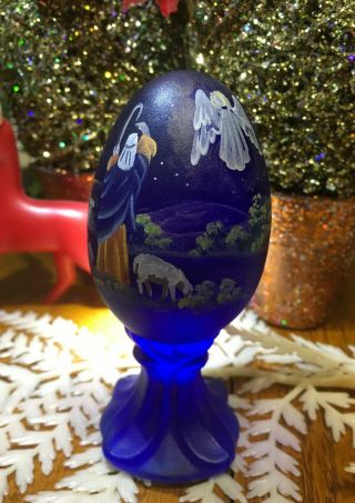 Vtg FENTON Art Glass Hand Painted Pedestal Egg Signed Numbered Blue Christmas 3