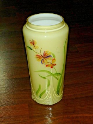 Signed Fenton Usa Stephens 9.  5 Inch Yellow Butterfly Vase - Gorgeous