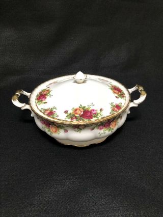 Vintage Royal Albert Old Country Roses Covered Vegetable Bowl 1962