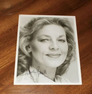 Lauren Bacall (1924 - 2014) Autographed 8 " X 10 " Glossy Photo Signed In The 1980 